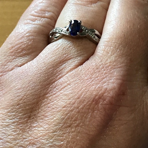 Sapphire and 14k (stamped) - Picture 6 of 6